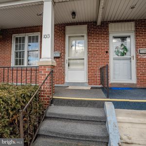 1013 N 8th St, Wyomissing, PA, 19610