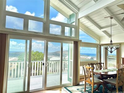 989 Kaahue St, Honolulu, HI, 96825
