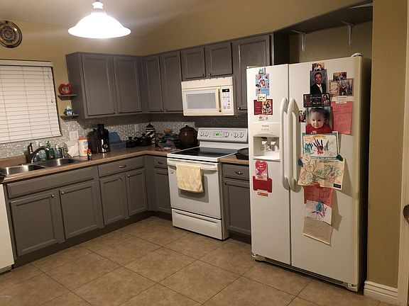 3rd image of 16433 N 113th Dr