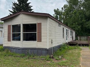 2259 Bart St, Croswell, MI 48422