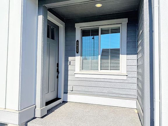 4th image of 5635 SE 80th Ave