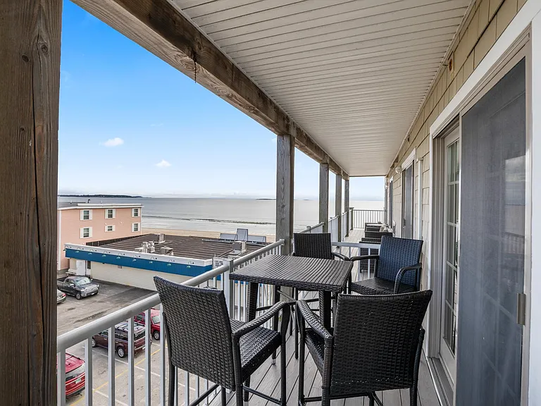 1 E Grand Ave #403 — Photo 24
