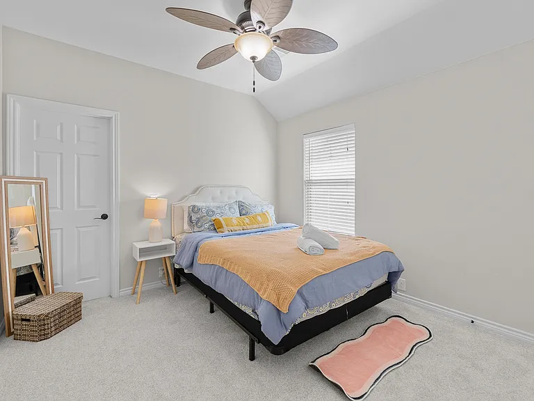 11350 Balcones Dr — Photo 56