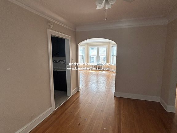 5th image of 1916 W Morse Ave APT 2N