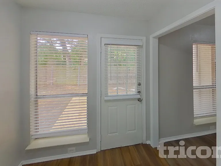5506 Lordsburg Trl — Photo 14