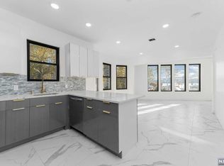 16 State Route 5 FLOOR 1, Edgewater, NJ 07020