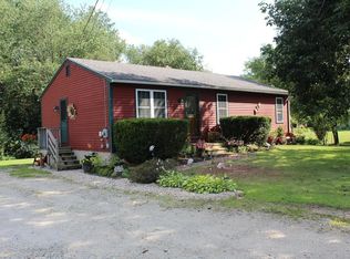 713 Wheelwright Rd, Barre, MA 01005