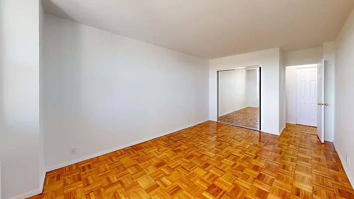 Rented by Bond New York | media 9