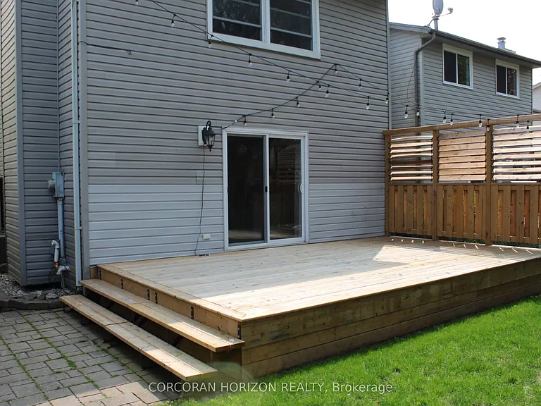 26 Winding Woods Cres W — Photo 10
