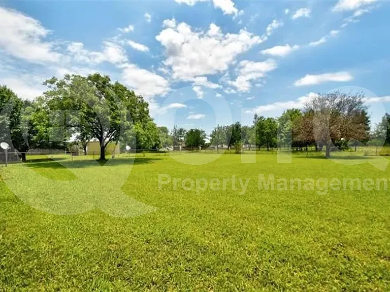 130 Hunters Glen Dr — Photo 22