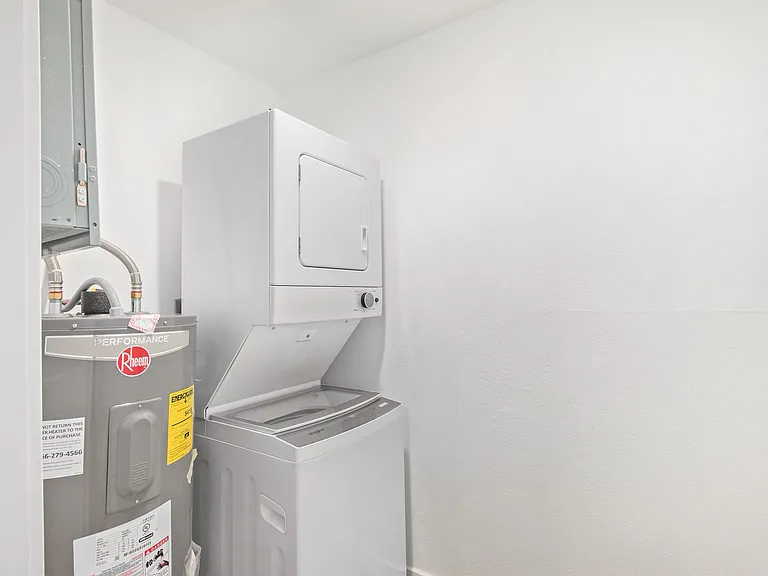 312 E Kinderman Dr #1 — Photo 15