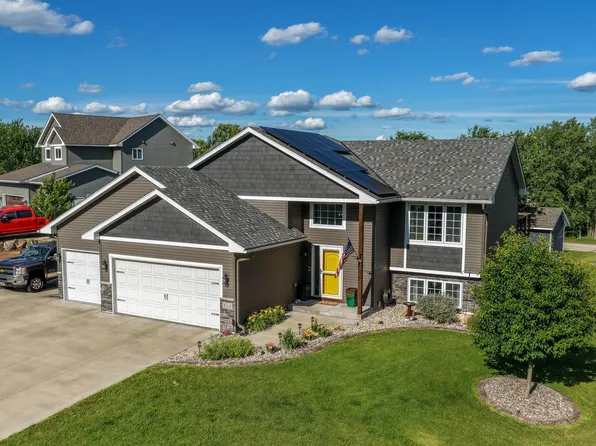 494 Northern Lights Dr, Prescott, WI 54021