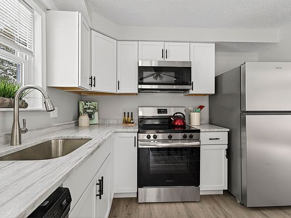 5th image of 4 SPORTSMAN Lane