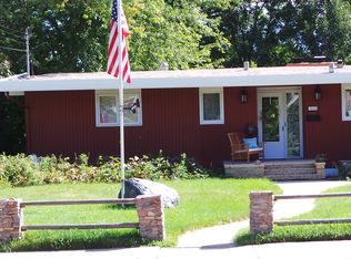 1521 5th St SW, Minot, ND 58701