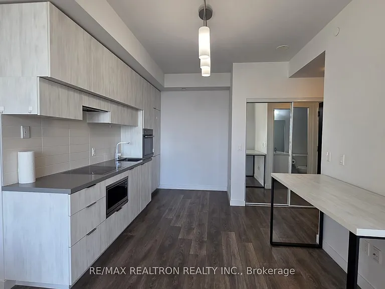 8 Eglinton Ave E #2605 — Photo 9