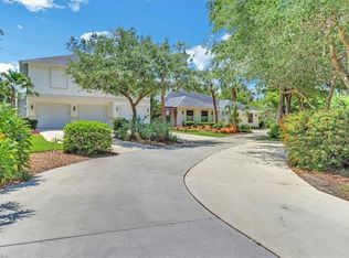 5720 Autumn Oaks Ln, Naples, FL 34119