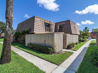 727 7th Ct, Palm Beach Gardens, FL 33410