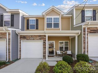 15217 Wrights Crossing Dr, Charlotte, NC 28278