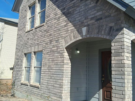 3rd image of 874 Fillmore Dr