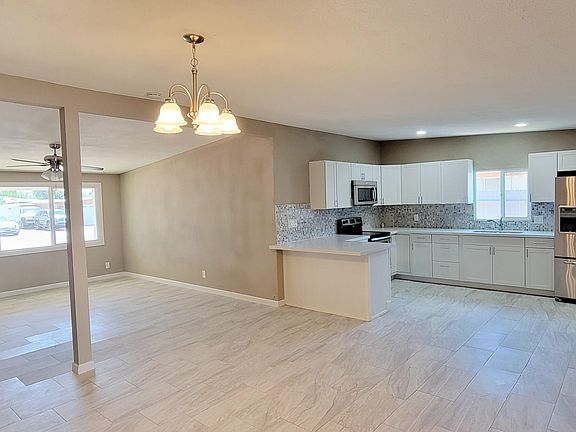 4th image of 3614 W TOWNLEY Avenue
