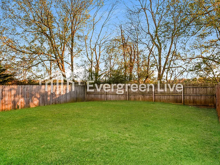 122 Cloverbrook Dr — Photo 14
