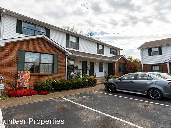 3rd image of 813 Golf View Pl #815D