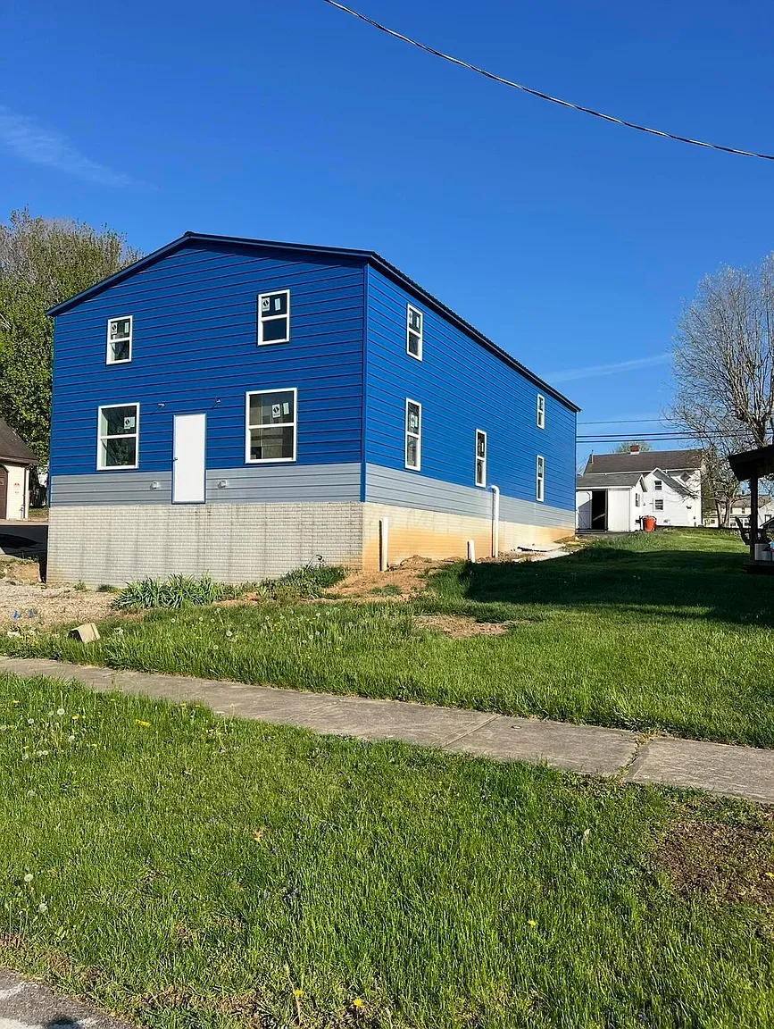 116 Main St photo 1