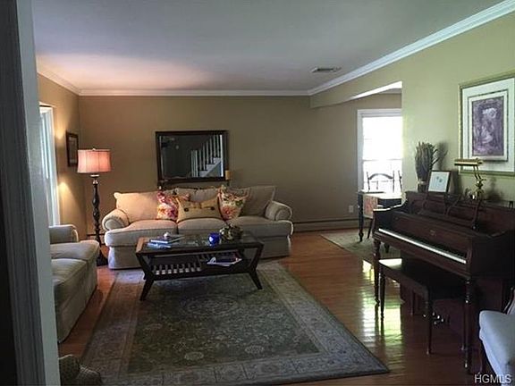 3rd image of 73 Carolina Dr