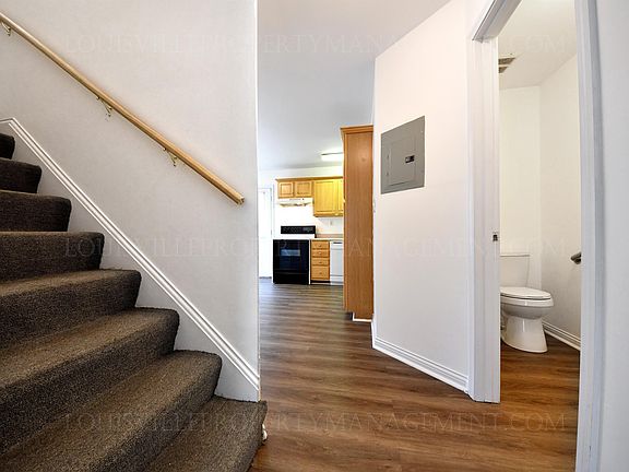 4th image of 500 Marian Village Dr