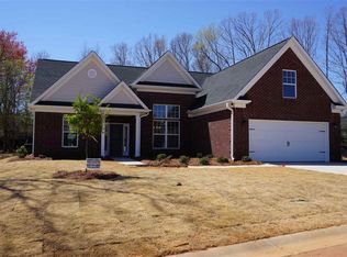 784 Ashmont Ln, Boiling Springs, SC 29316