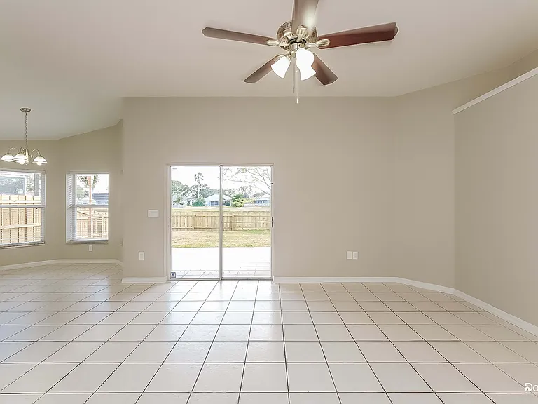 1723 Westerly Dr — Photo 5