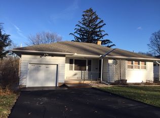 2115 S 38th St, Omaha, NE 68105