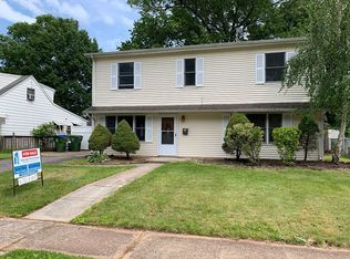 42 Markham Rd, Edison, NJ 08817