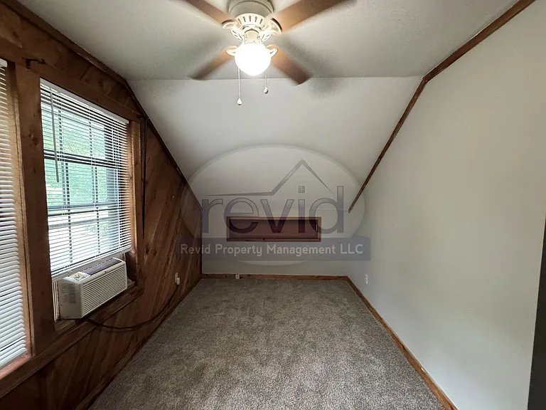 705 S Graham St — Photo 21