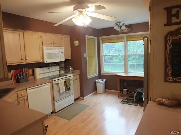4th image of 7835 Cross Creek Cir