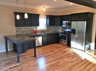 402 Radisson Dr, Marquette, MI 49855