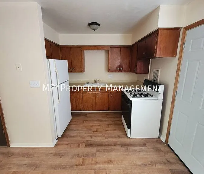 8665 W Fond Du Lac Ave #2 — Photo 11