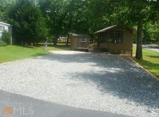 8 Hill Crest Ct, Cleveland, GA 30528