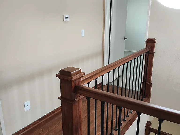 Catwalk - To Bedroom 1
