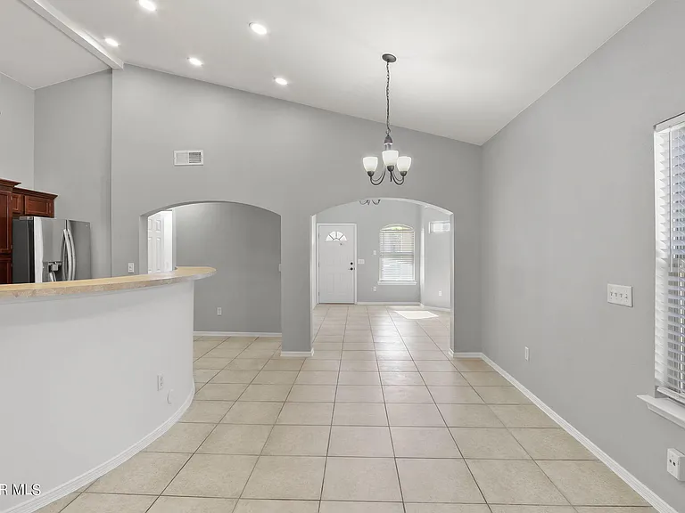 3269 Maple Point Dr — Photo 12