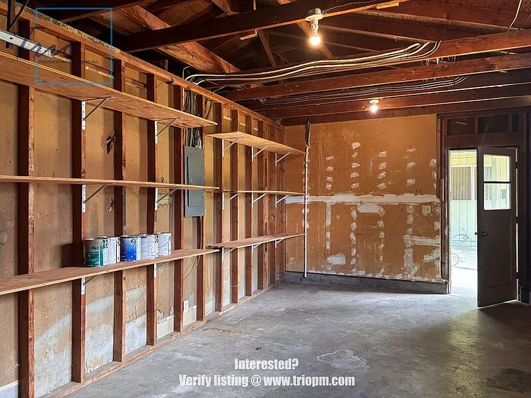 490 Macy St — Photo 14