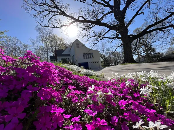 501 NE Barnes Ave, Kansas City, MO 64118