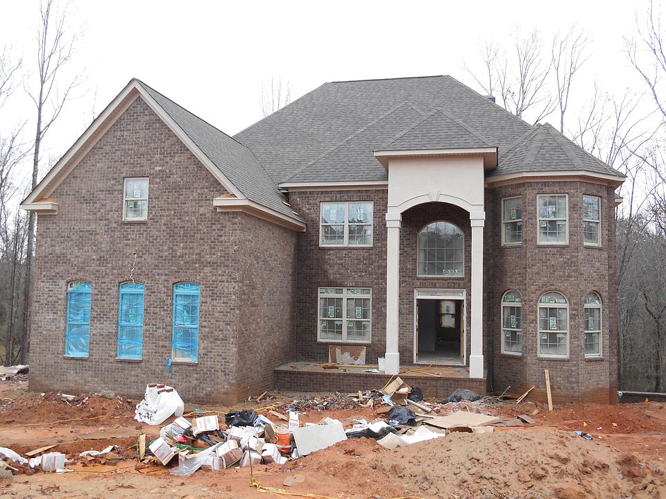 2nd image of 105 Emerald Lake Ct