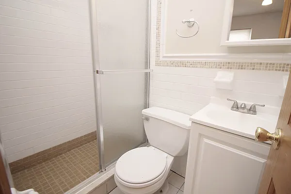 Rented by Modern Spaces | media 8