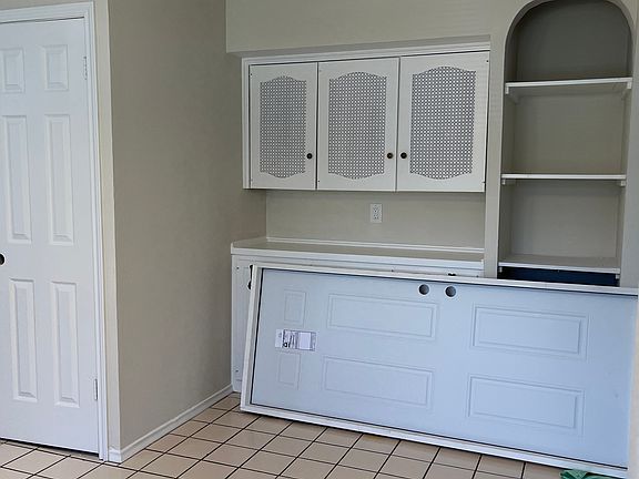 Breakfast Room Buffet