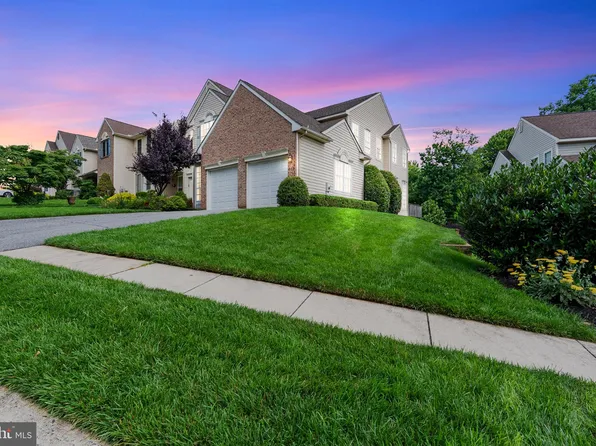 322 S Waterford Ln, Wilmington, DE 19808