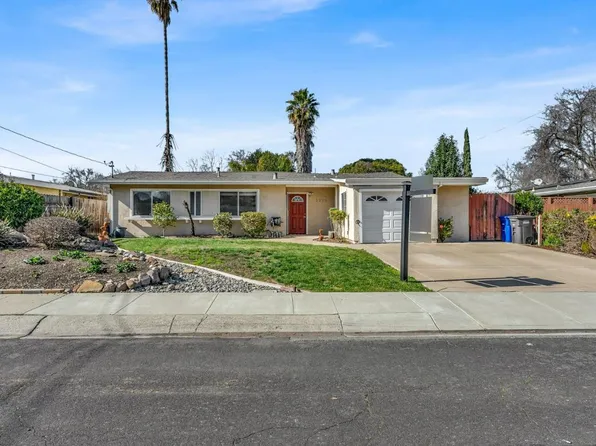 3325 Woodhaven Ln, Concord, CA 94519