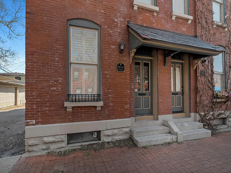 2016 Menard St — Photo 1