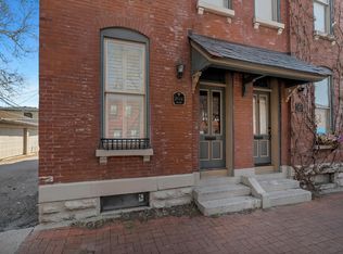 2016 Menard St, Saint Louis, MO 63104