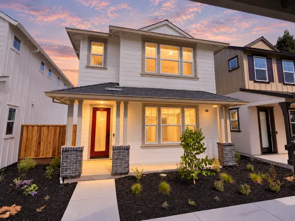 110 Tracy Dr, Windsor, CA 95492